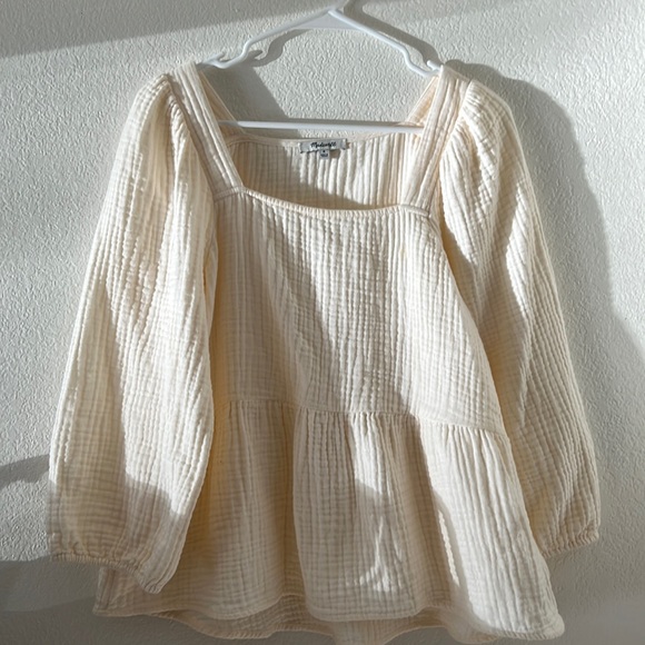 Lightspun Puff-Sleeve Peplum Top Ivory - Picture 2 of 5